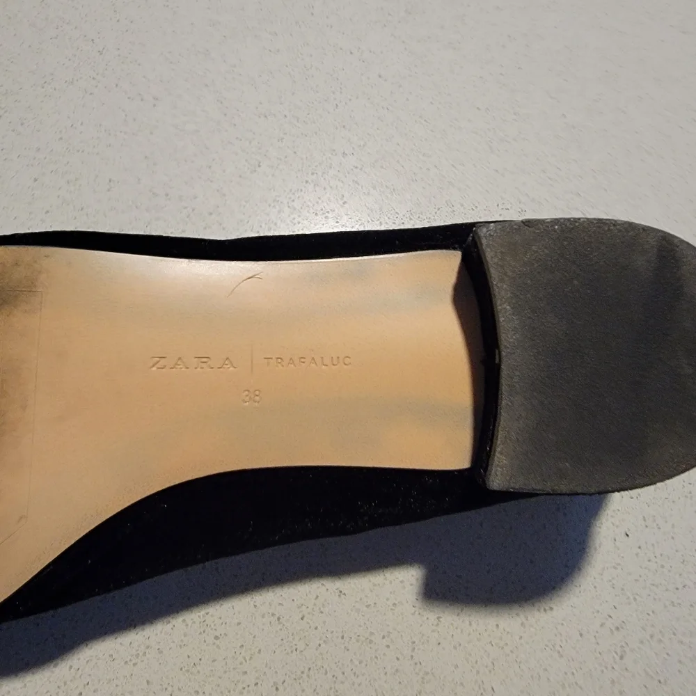 Zara Black Embellished Ballet Flats